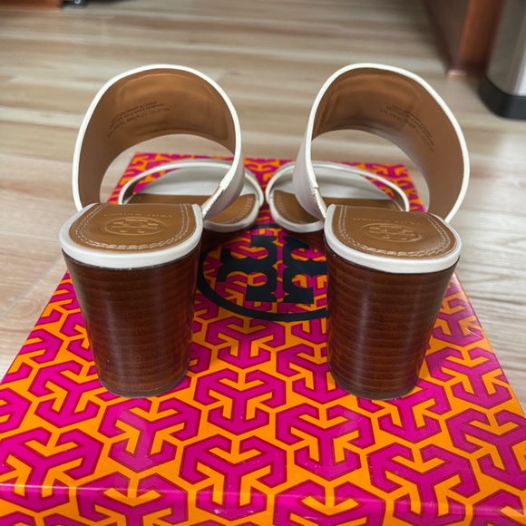 Tory Burch Wedge Slider Size 6.5 - Like New - Picture 4 of 7